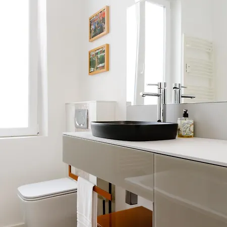 Welcome Place D'armes Ii Διαμέρισμα *